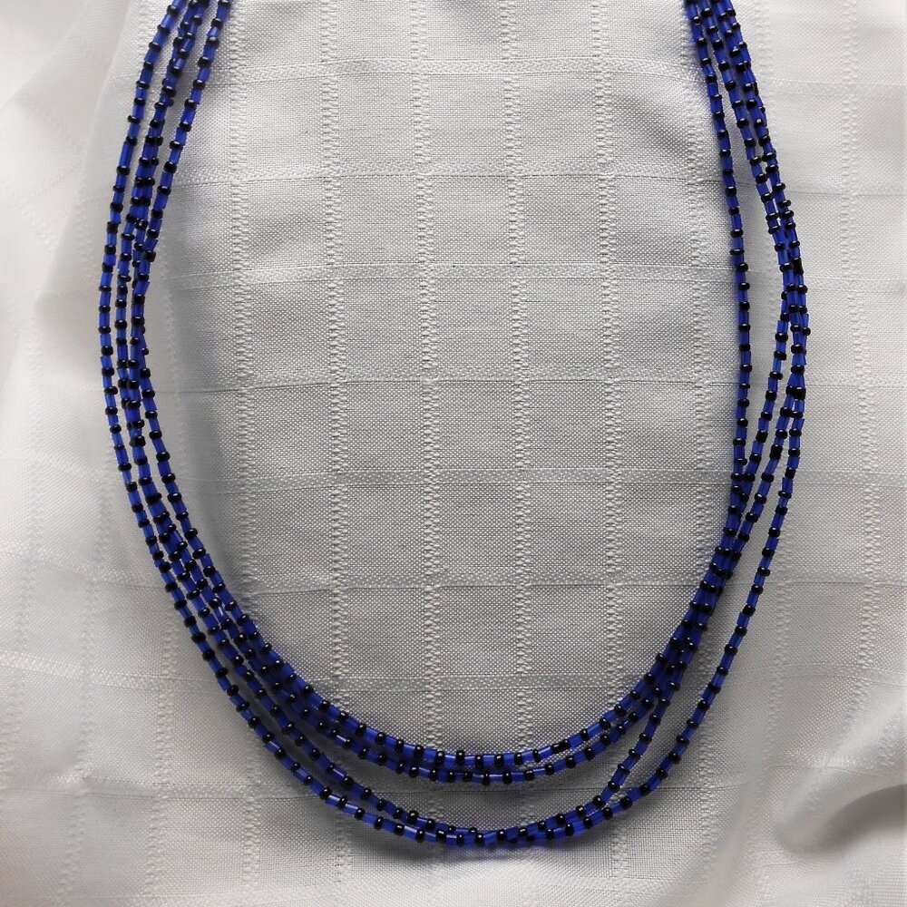 No162 Pretty handmade minimalist sautoir necklace with Czech glass and earrings